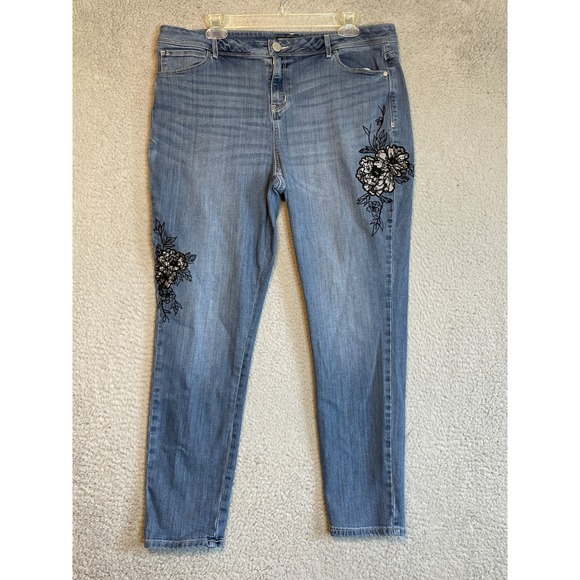 Simply Vera Vera Wang Women's Size 16 Skinny Jeans Floral Applique Denim - Picture 1 of 10